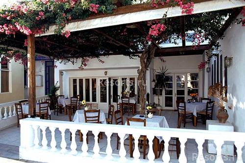 Narkissos Hotel 